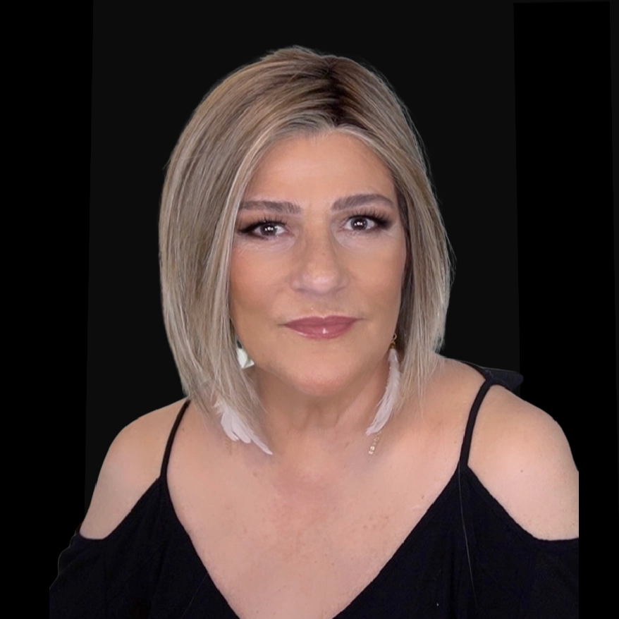 Accessories_Belle Tress_Wigs Caf Chic Wig by BelleTress | Heat Friendly Synthetic Hair | Average Cap