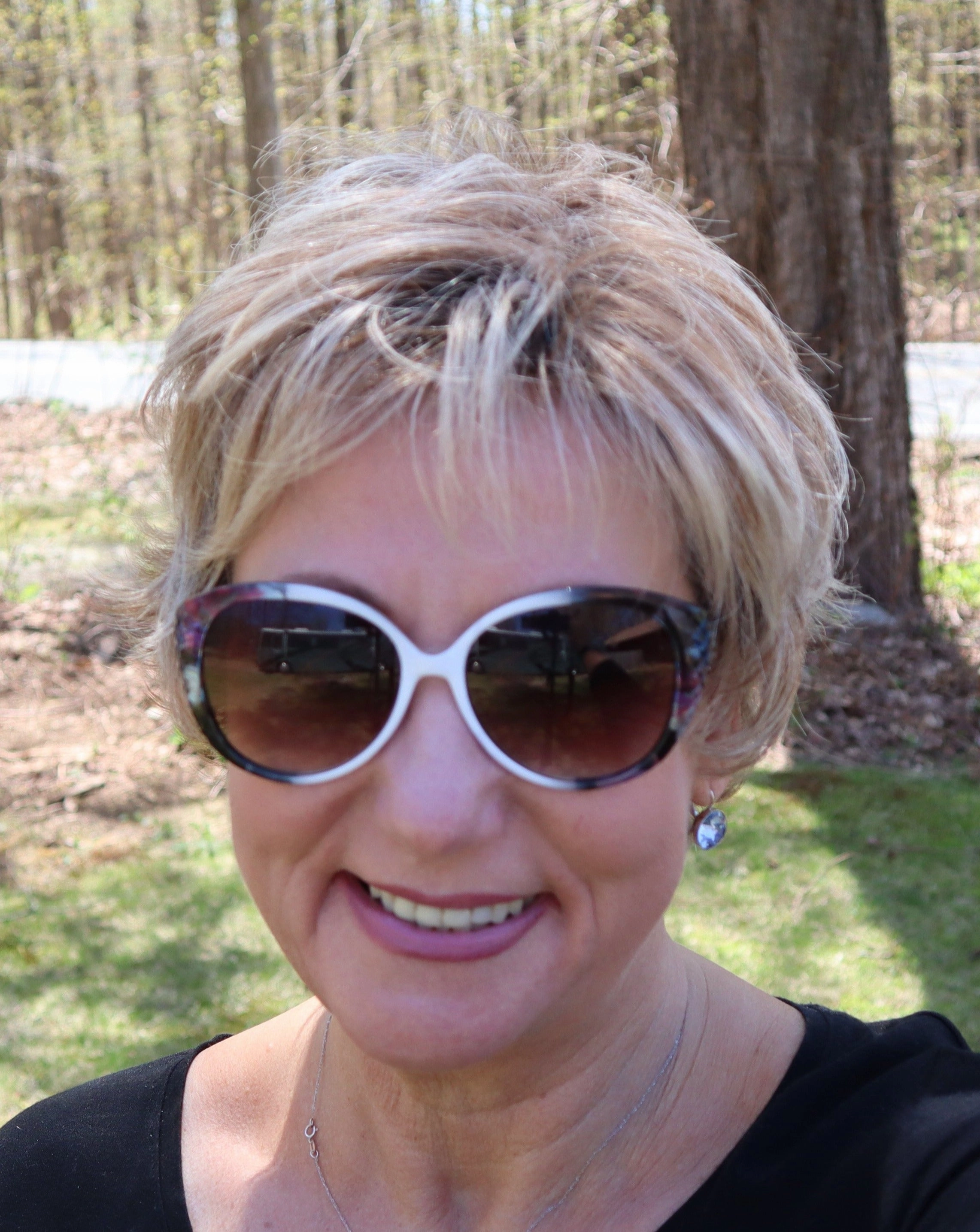 Accessories_Envy_Wigs Club 10 Wig by Ellen Wille | Synthetic Hair | Petite/Average Cap