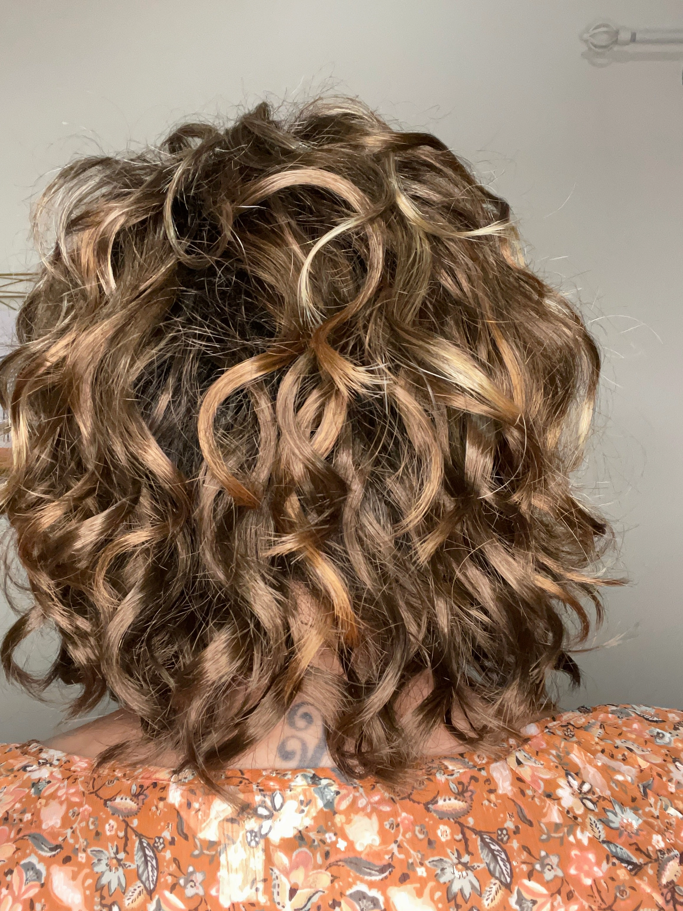 Accessories_Envy_Wigs Onda Wig by Ellen Wille | Synthetic Hair | Petite/Average Cap