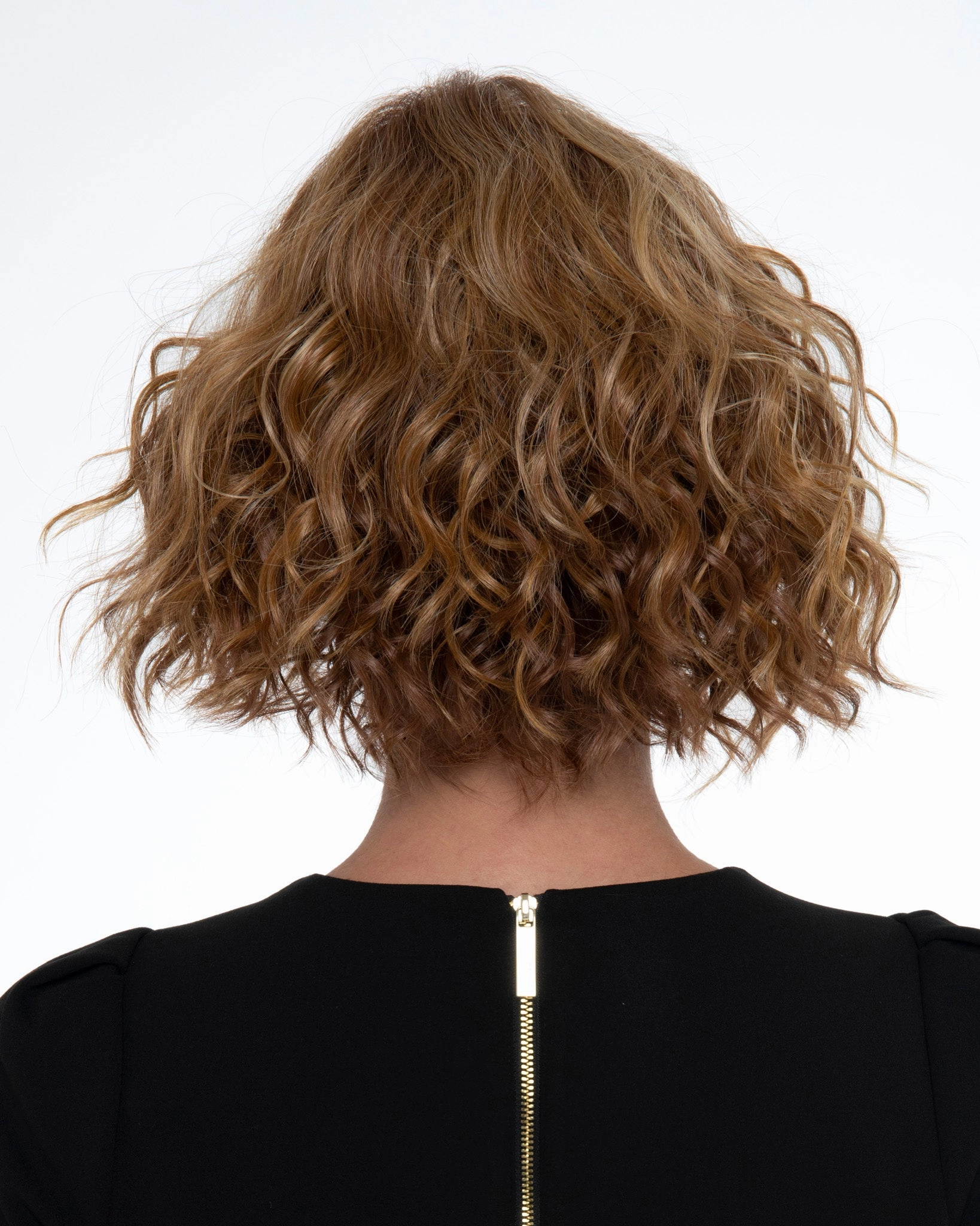Accessories_Estetica_Wigs Jordan Wig by Envy | Human Hair/Heat Friendly Synthetic Blend Hair | Average Cap