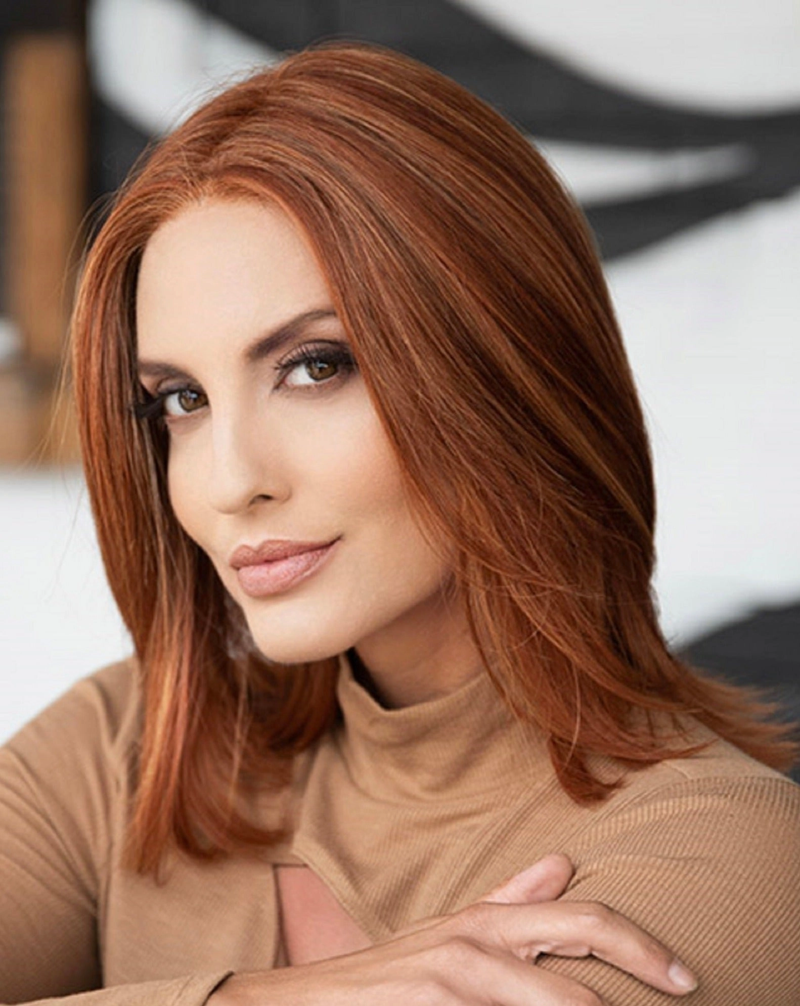 Accessories_Estetica_Wigs Lisa Wig by Envy | Human Hair/Heat Friendly Synthetic Blend Hair | Average Cap