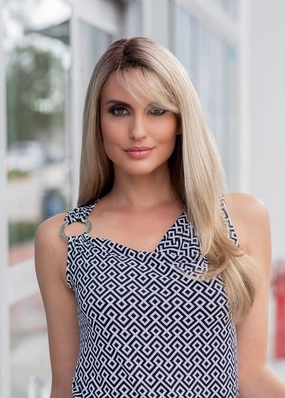 Accessories_Estetica_Wigs McKenzie Wig by Envy | Synthetic Hair | Average Cap
