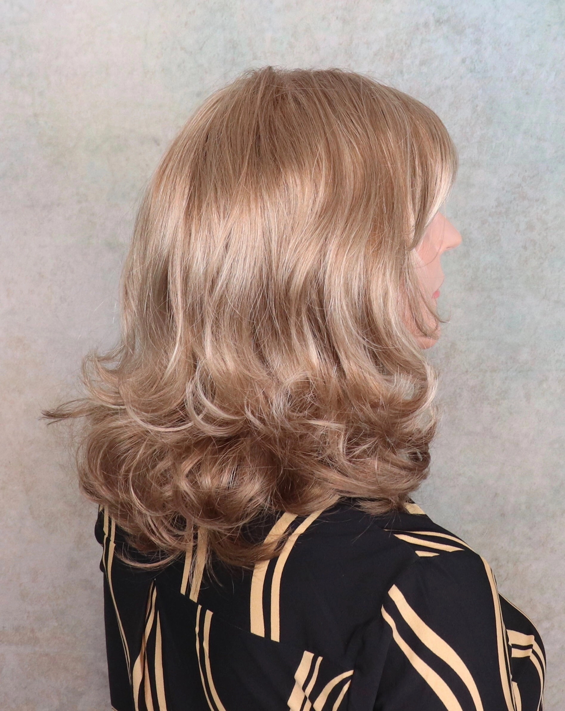 Accessories_Estetica_Wigs Sonia Wig by Envy | Synthetic Hair | Average Cap