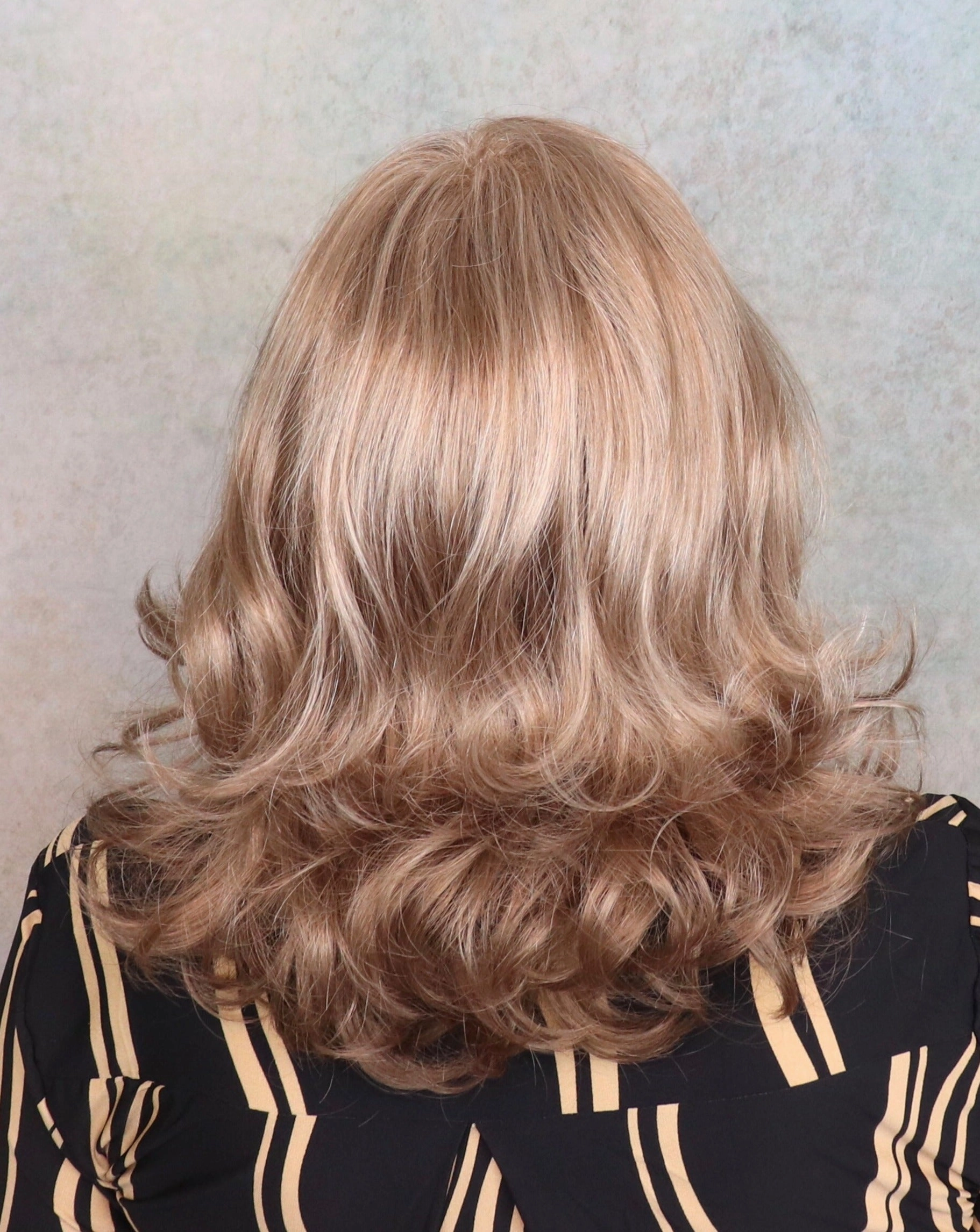 Accessories_Estetica_Wigs Sonia Wig by Envy | Synthetic Hair | Average Cap