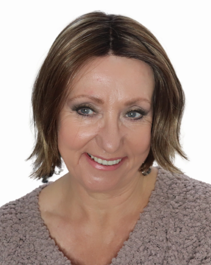 Accessories_Gabor_Wigs Kennedy Wig by Estetica | Synthetic Hair | Average Cap