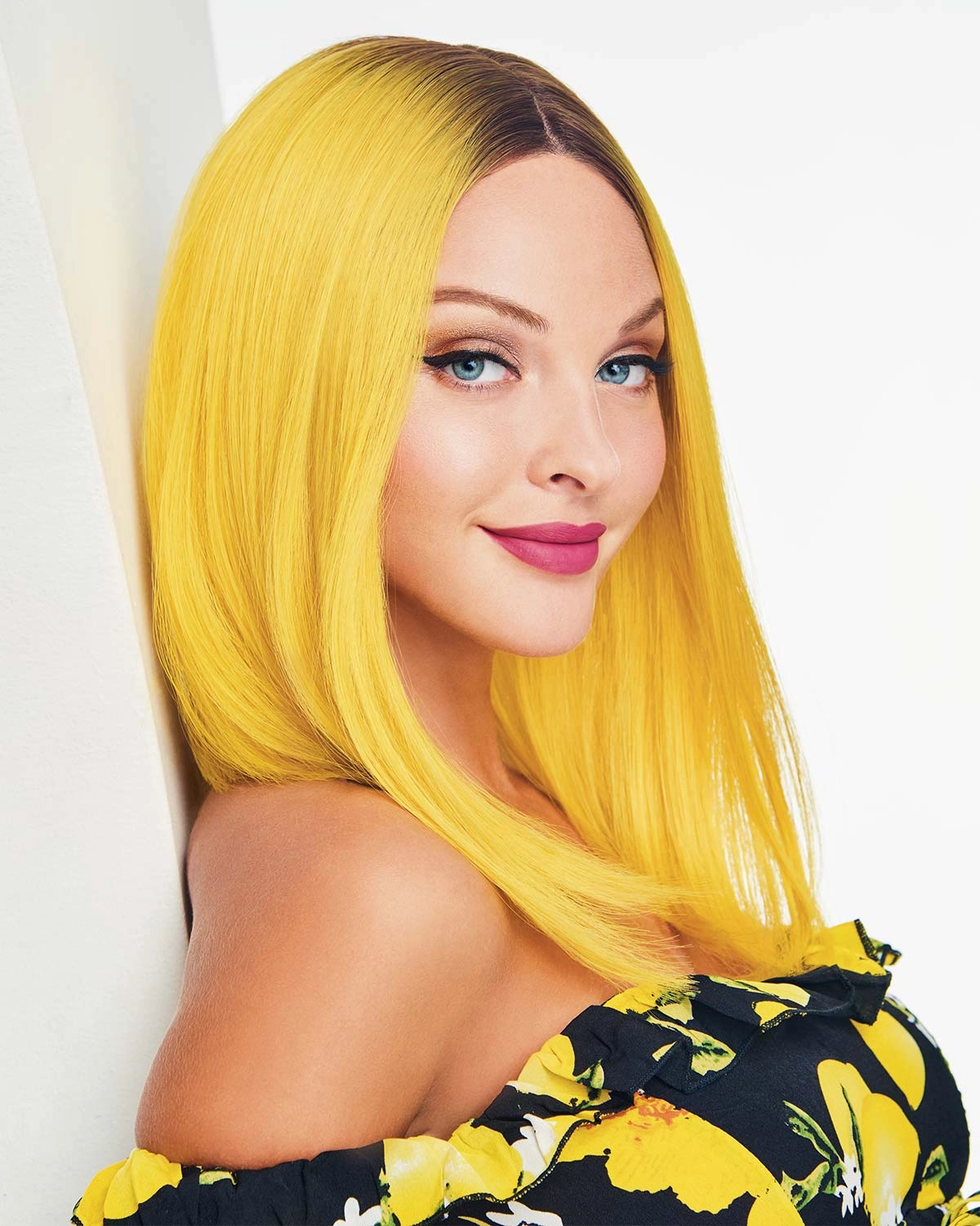 Accessories_Hairdo_Wigs It's Always Sunny | Lace Front & Monofilament Part Synthetic Wig by Hairdo