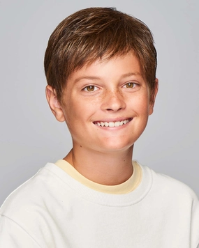 Accessories_Hairdo_Wigs Super Mane-Ultra Petite | Kids Lace Front & Monofilament Part Synthetic Wig by Hairdo