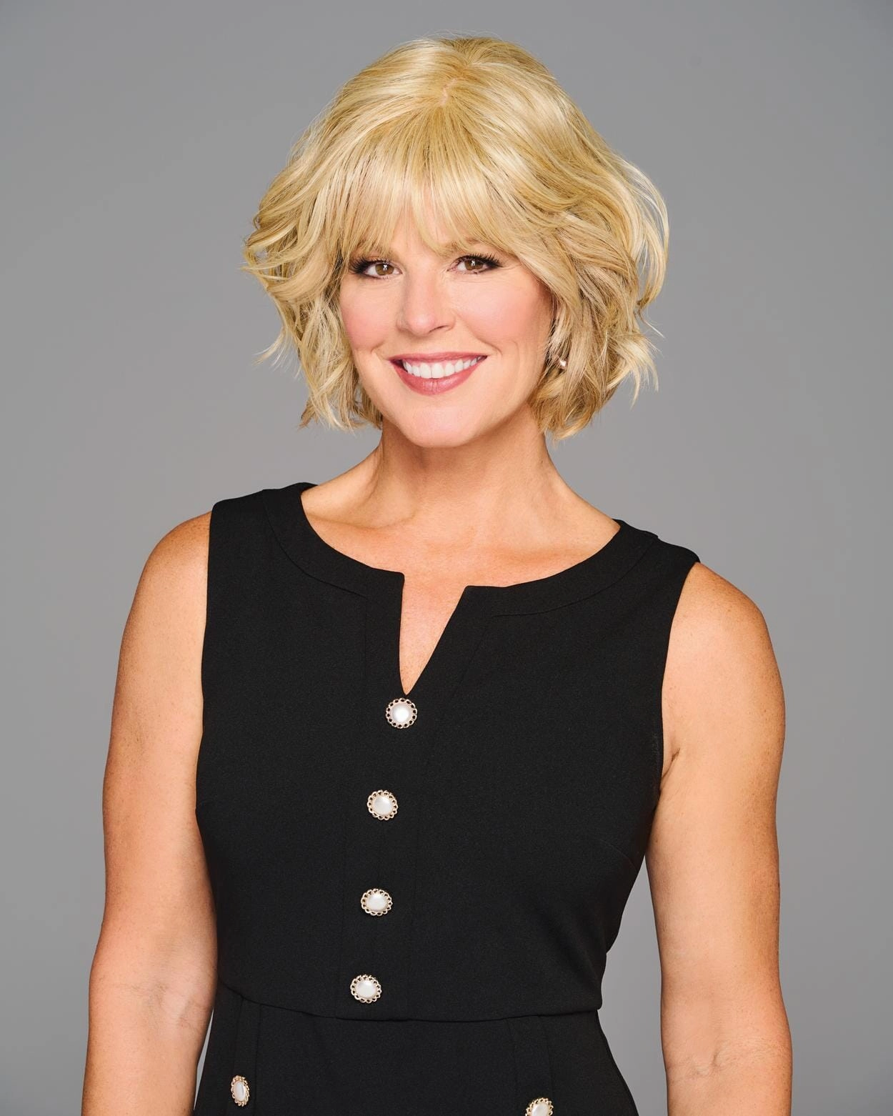 Accessories_Hairdo_Wigs Top Beach Waves Topper by Hairdo