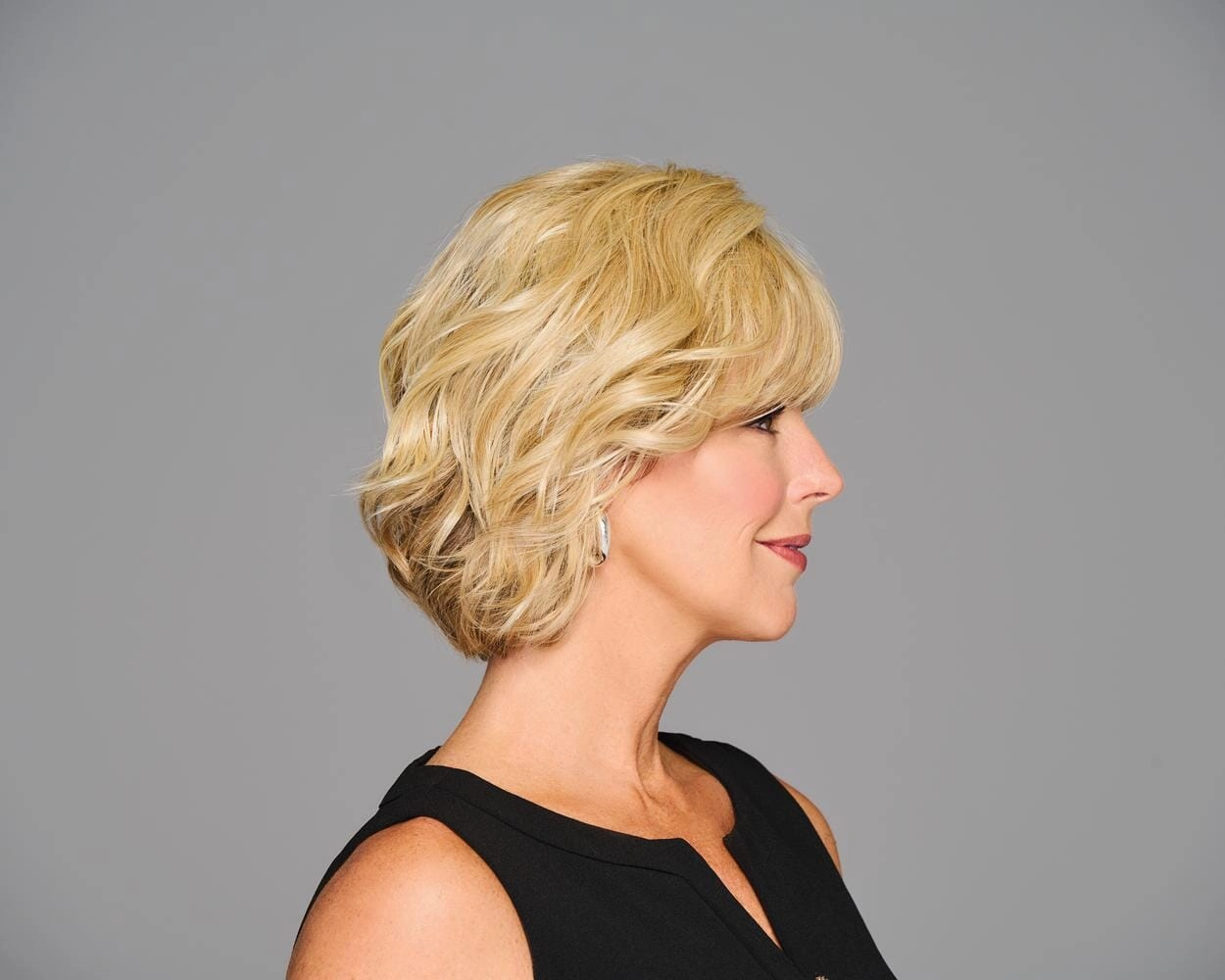 Accessories_Hairdo_Wigs Top Beach Waves Topper by Hairdo