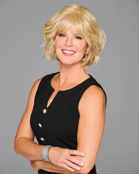 Accessories_Hairdo_Wigs Top Beach Waves Topper by Hairdo