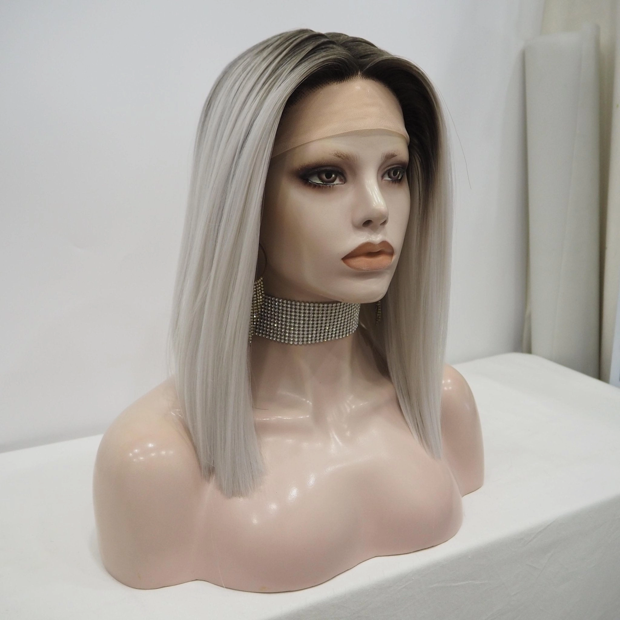Brenda Collection-Sophie 16 inches Lace Synthetic Wigs Short Straight Wigs Heat Resistant Wigs Daily Wear Hair Accessories