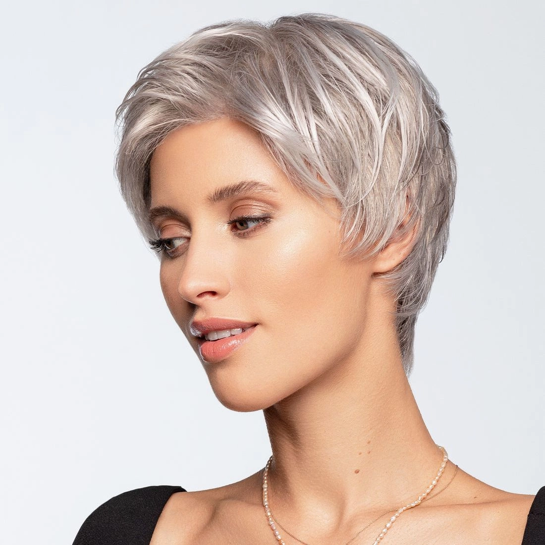 Cool Deluxe Mono Lace Wig Gisela Mayer Style Book Short Collection