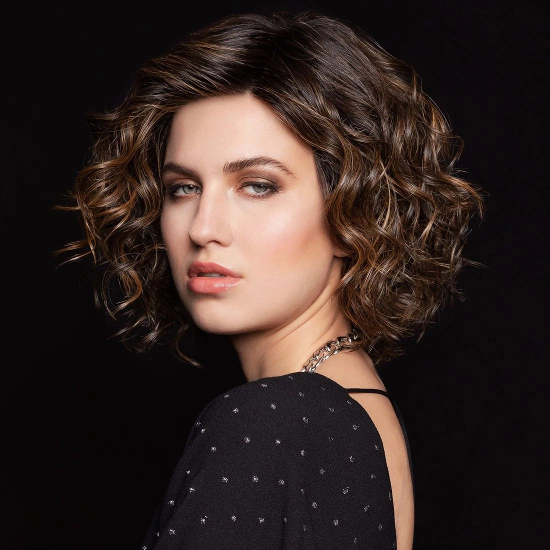 Move Lace Front Wig Style Book Curly Collection Gisela Mayer