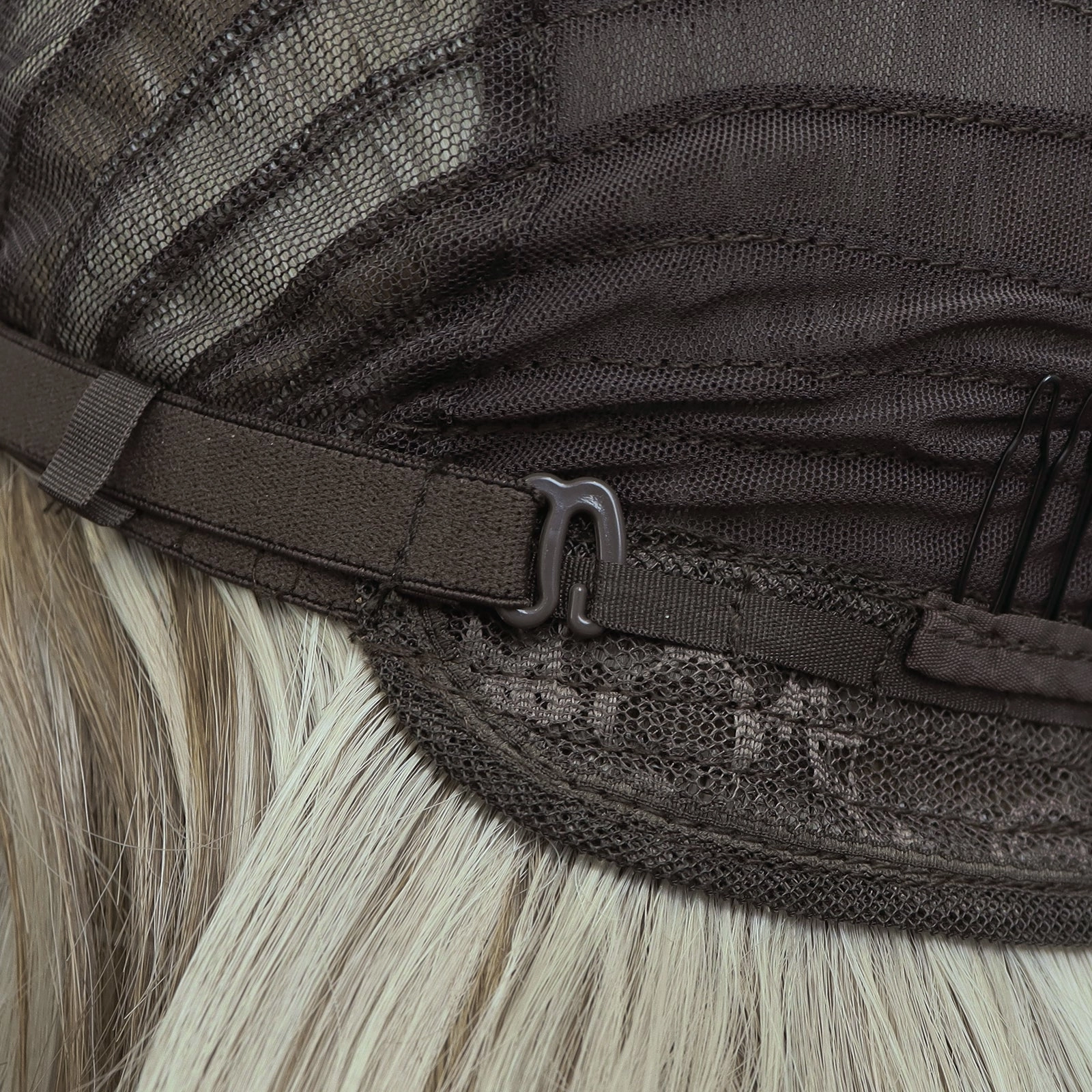PRE-ORDER Sabrina cool tone blonde with highlight 14inches with layer cut 13*3 free part lace front wigs K141-2183-C13X3