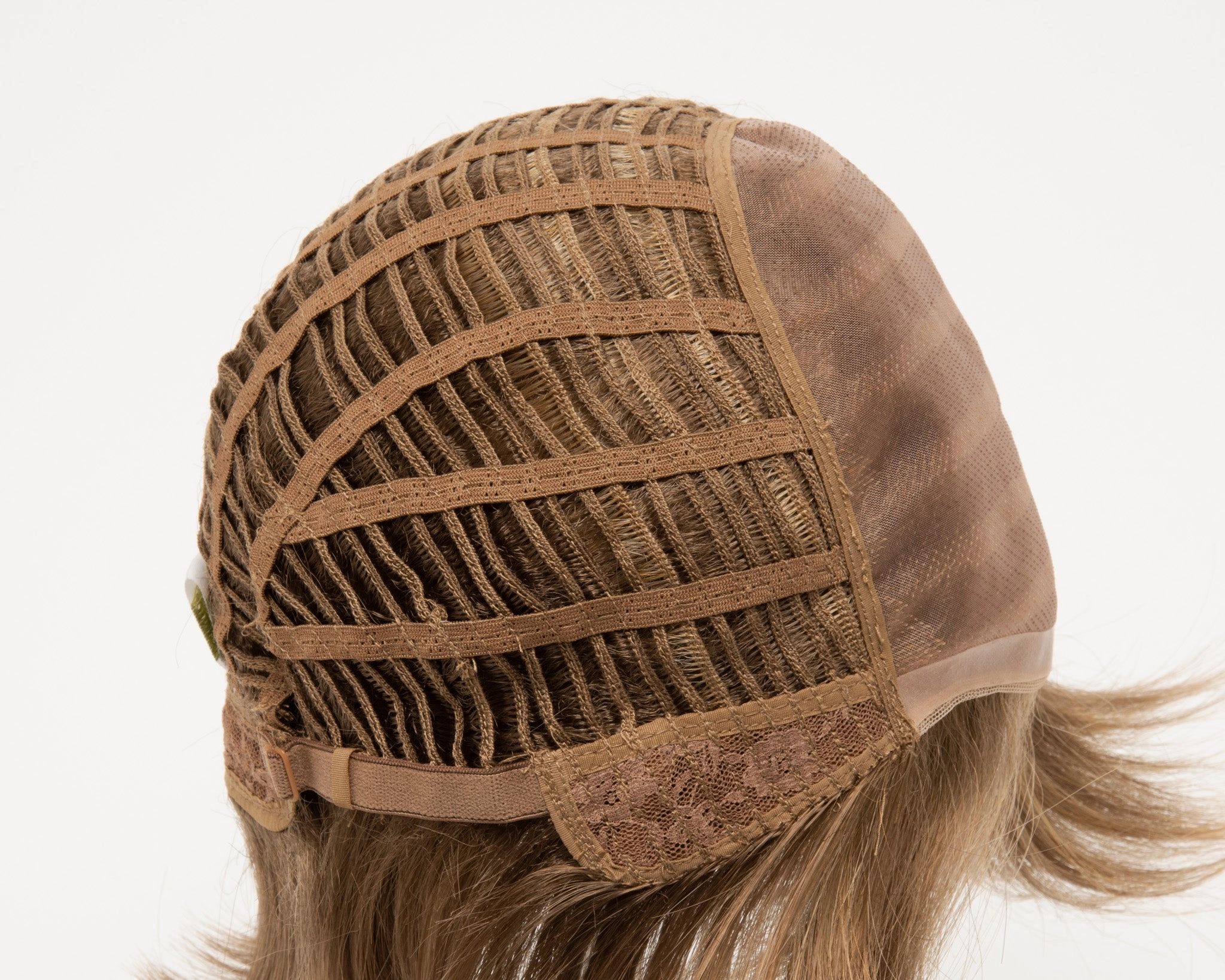 Savannah Wig by Envy | Mono Top | Synthetic Fiber