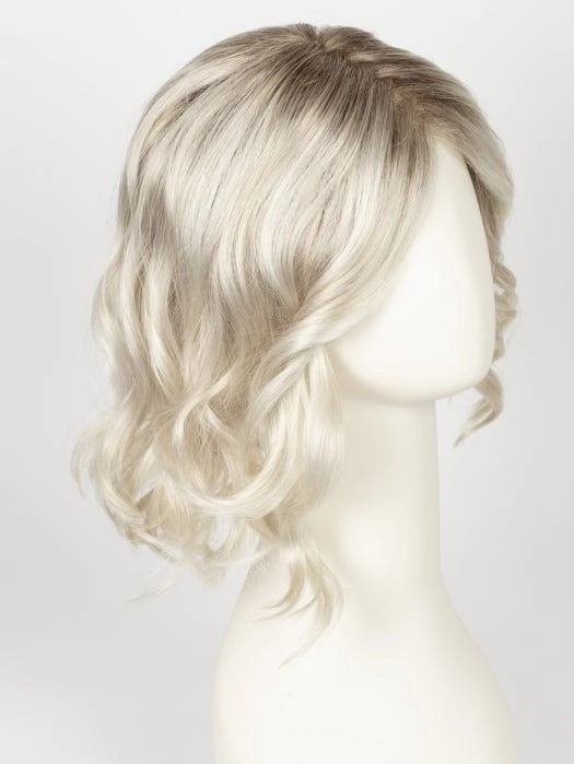 Soft and Subtle Petite/Average | Synthetic Lace Front Wig (Mono Part)