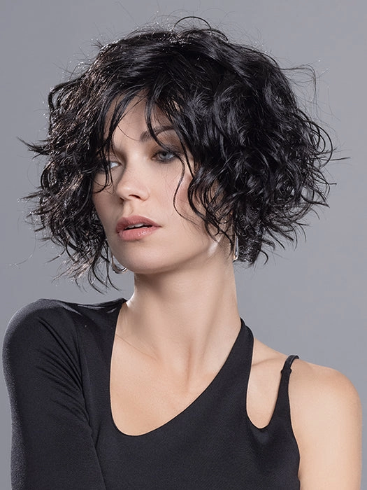Turn by Ellen Wille | Changes | Synthetic Wig